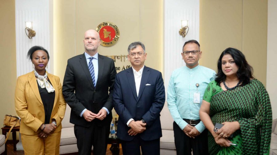 রোহিঙ্গা সংকট বিশ্ব এজেন্ডায় রাখার আহ্বান স্বরাষ্ট্রমন্ত্রীর