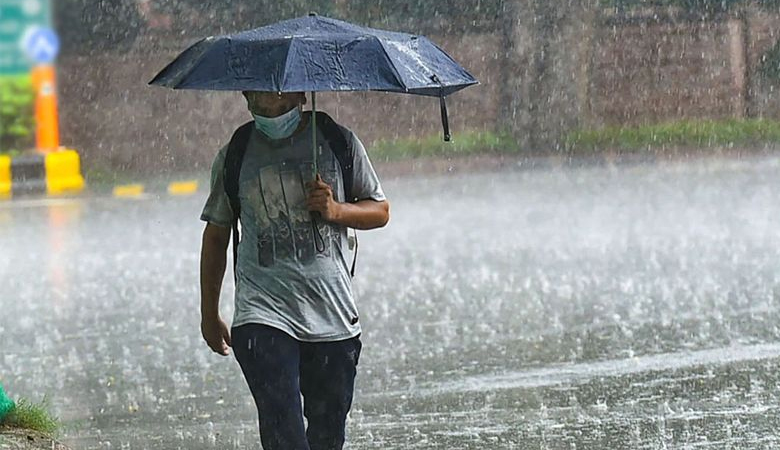কমছে বৃষ্টি, বাড়বে গরম