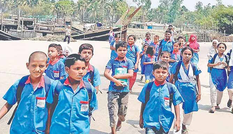 শিক্ষাপ্রতিষ্ঠানে আসছে ২৩ দিনের লম্বা ছুটি!