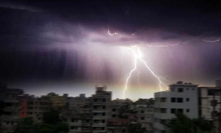 সকাল ৯টার মধ্যে যেসব জেলায় ৬০ কিমি বেগে ঝড়ের শঙ্কা