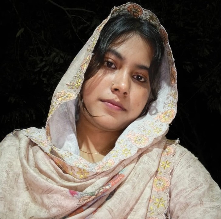 সাতক্ষীরায় গৃহবধূর ঝুলন্ত মরদেহ উদ্ধার, রহস্য ঘনীভূত