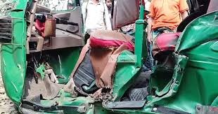 সিরাজগঞ্জে বাস-সিএনজির সংঘর্ষে নিহত ৩