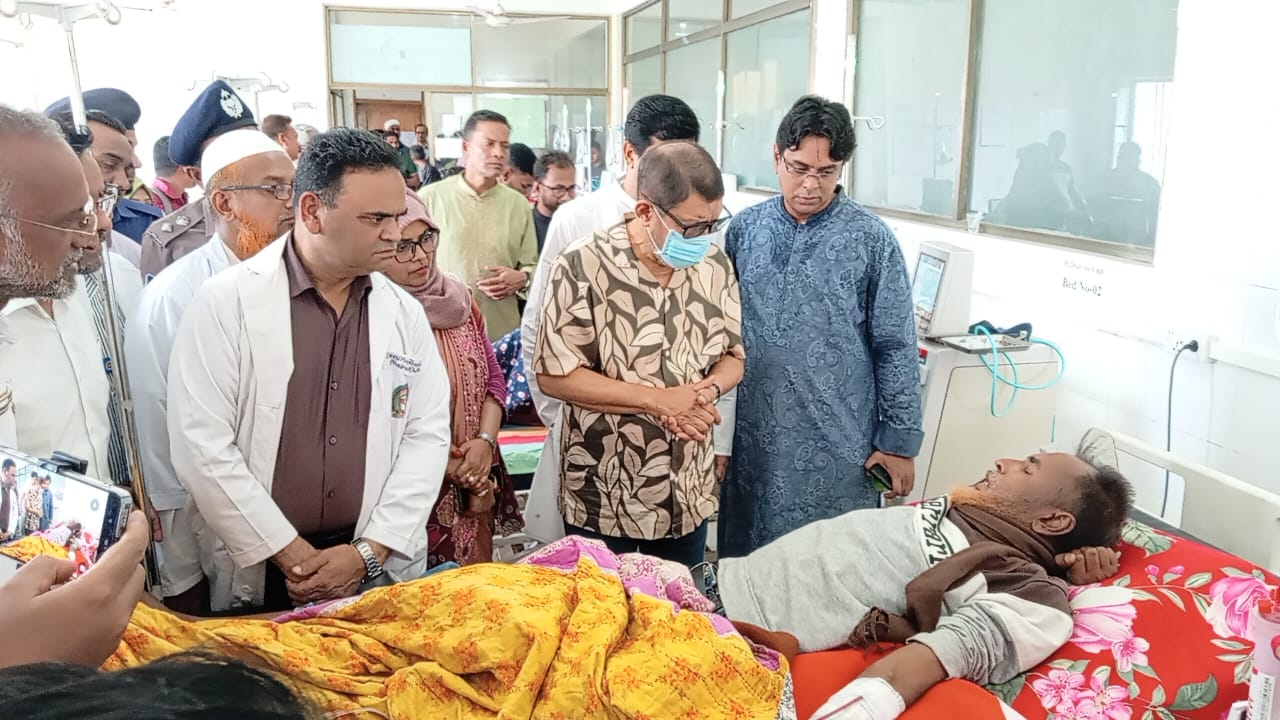 জুলাই থেকে এক লাখ স্বাস্থ্যকর্মী নিয়োগ