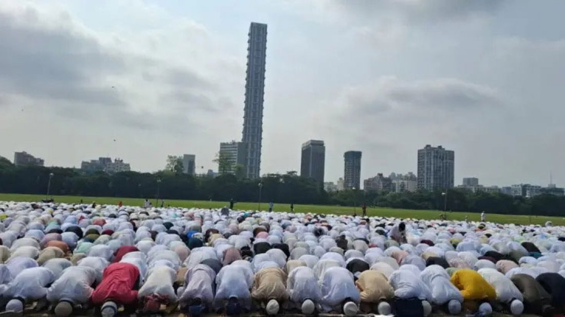 কলকাতায় বদলে যাওয়া ঈদের আবহ