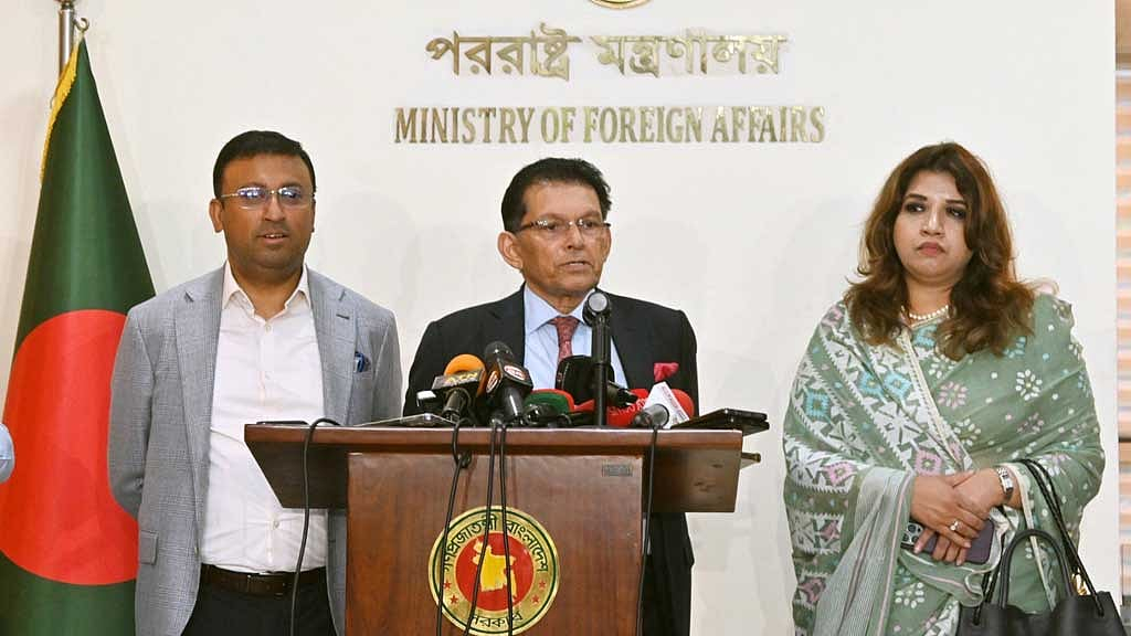 দুই পদ একসঙ্গে সামলানোর নজির রয়েছে : খ‌লিলুর রহমান