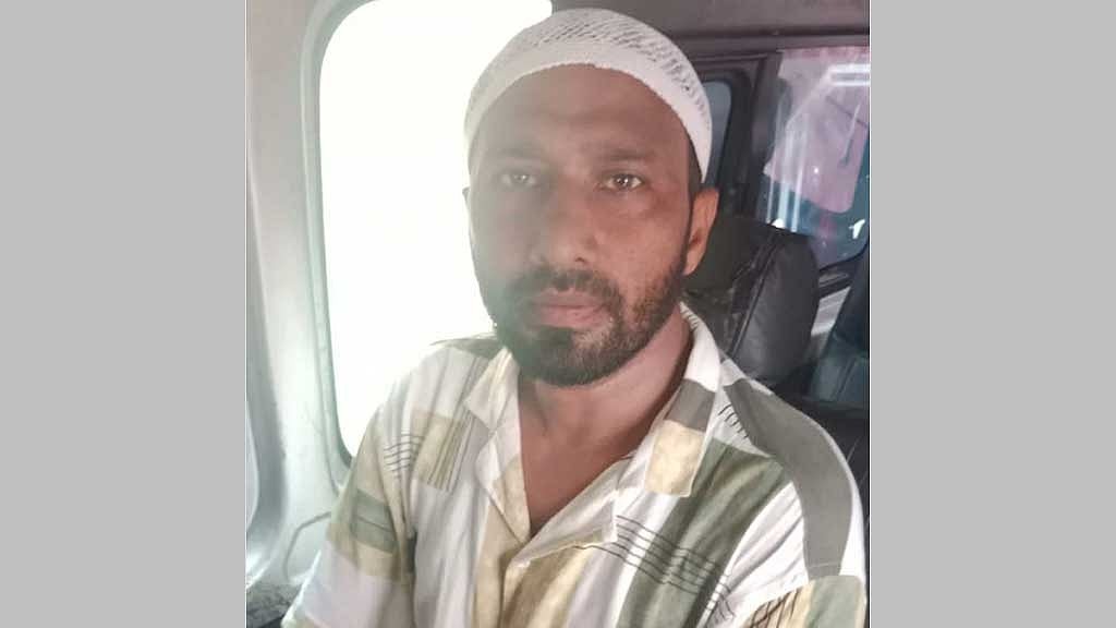 ঢাকার মৌচাকে সালিশ বৈঠকে ছুরিকাঘাতে স্বেচ্ছাসেবক দল নেতাকে হত্যা