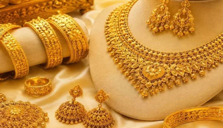এক লাফে সোনার দাম ভরিতে বাড়লো ৫৪৮২ টাকা