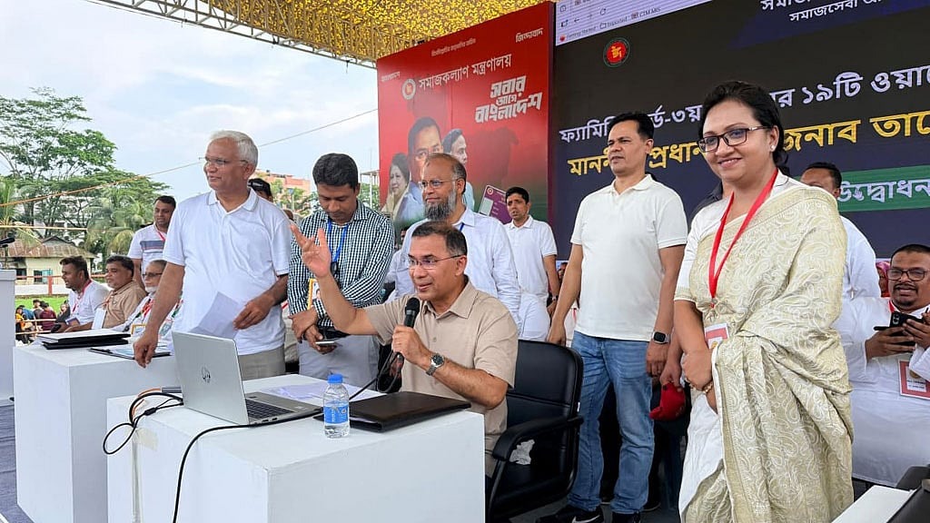 সরকারকে সময় না দেওয়ার হুমকিদাতাদের বিরুদ্ধে সজাগ থাকার আহ্বান