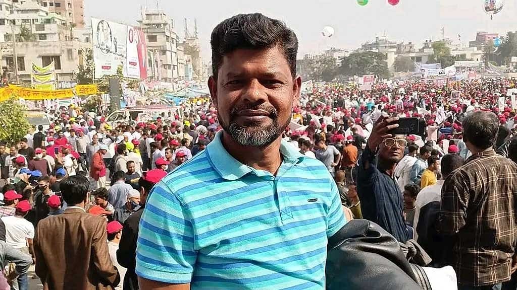 মোহাম্মদপুরে বাসার সামনে বিএনপি নেতাকে কুপিয়ে জখম