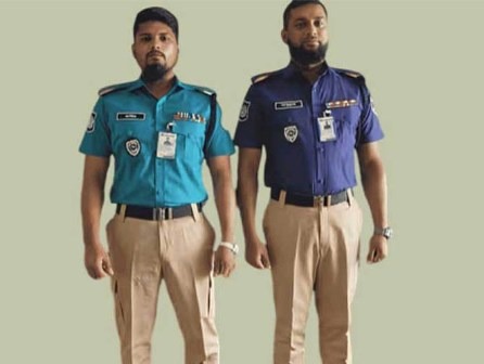 শুধু পোশাকের পরিবর্তন নয়, প্রয়োজন পুলিশের প্রাতিষ্ঠানিক মর্যাদা