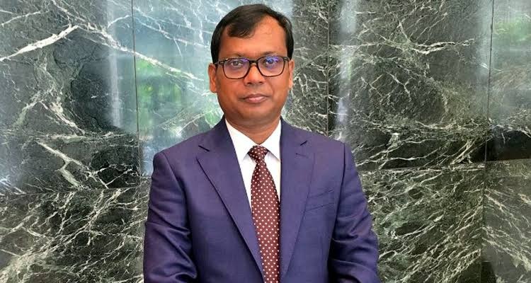 ফেসবুকে আবেগঘন বার্তা দিয়ে সিলেটবাসীকে বিদায় জানালেন ডিসি সারওয়ার আলম