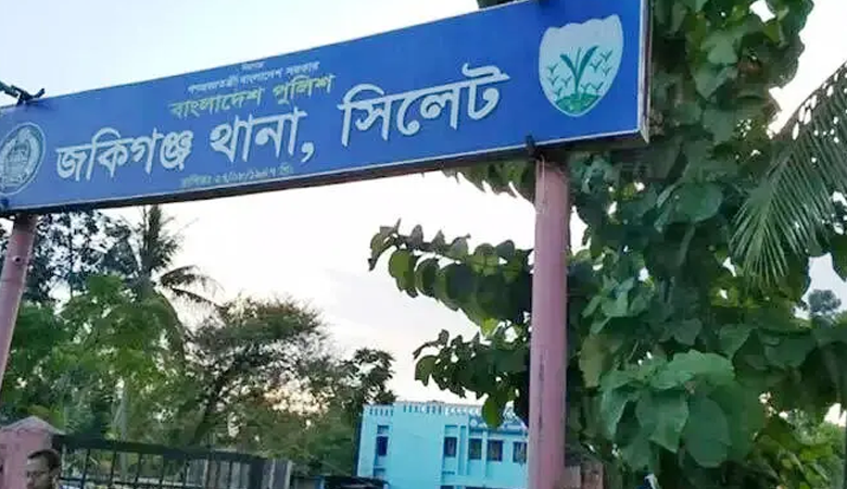 ফুটবল খেলা দেখার সময় তর্কাতর্কিতে ভাইয়ের হাতে ভাই খুন