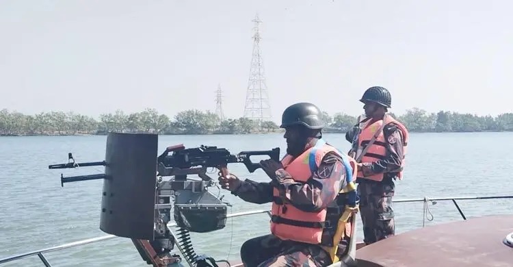 মিয়ানমারে ফের সংঘাত, সীমান্তজুড়ে রোহিঙ্গা আতঙ্ক