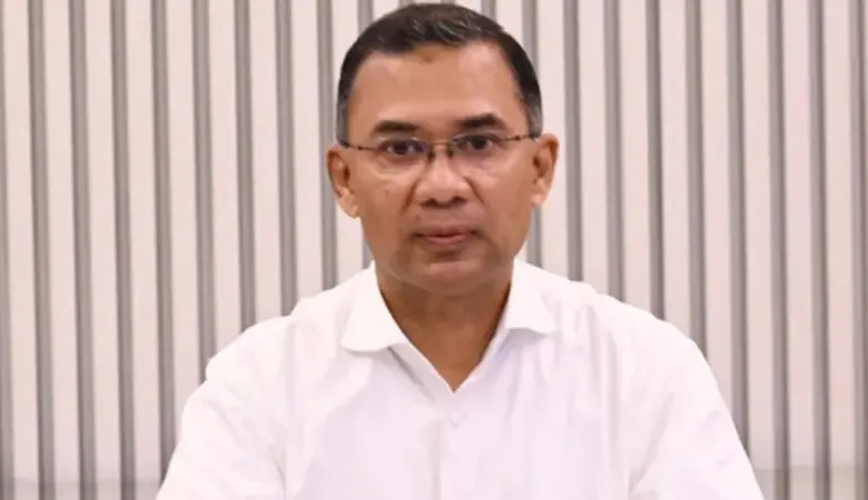 সরকারি অনুষ্ঠানের ব্যানার-বিলবোর্ডে প্রধানমন্ত্রীর ছবি ব্যবহার নিষিদ্ধ