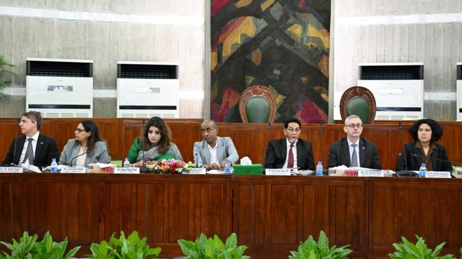 প্রতিহিংসার রাজনীতি নয়, ন্যায়বিচারই অগ্রাধিকার