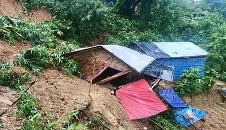 পাহাড় ধসে চট্টগ্রামে ১৩ জন নিহত