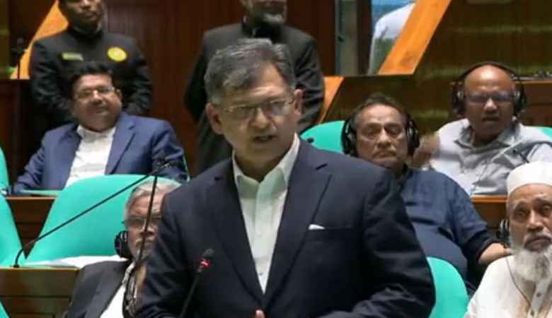 শেখ হাসিনাকে ফেরাতে তাগাদা অব্যাহত রয়েছে: স্বরাষ্ট্রমন্ত্রী