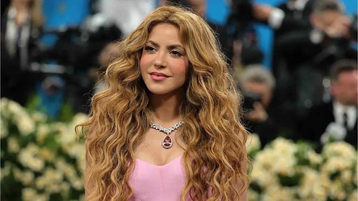 ফাইনালের আগে মেসির প্রশংসায় আবেগঘন বার্তা শাকিরার