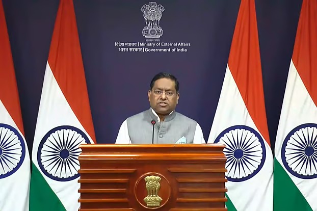 শেখ হাসিনার প্রত্যর্পণ অনুরোধ খতিয়ে দেখছে ভারত: জয়সোয়াল
