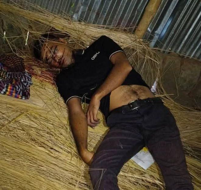 হাঁস খুঁজতে গিয়ে মিলল ইজিবাইক চালকের গলাকাটা মরদেহ
