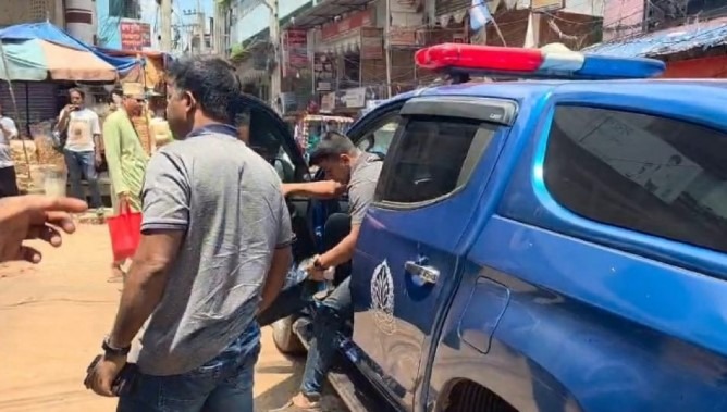 নারীকে জিম্মি করে পুলিশের চোখ ফাঁকি, গোলাগুলির পর পালালো শুটার বাপ্পি