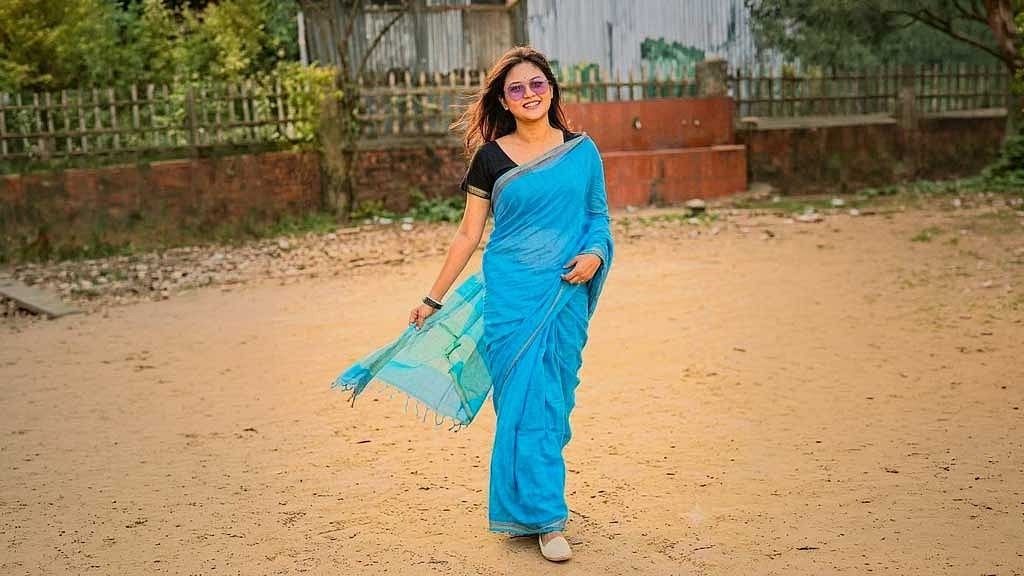 ‘শ্রাবণের মেঘ’ ও নীতিপুলিশি: শিক্ষকের মর্যাদা রক্ষার দায়
