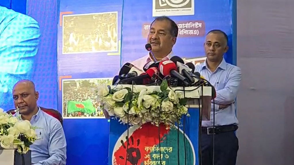 ষড়যন্ত্র মোকাবিলায় প্রয়োজনে কঠোর হবে সরকার: তথ্যমন্ত্রী