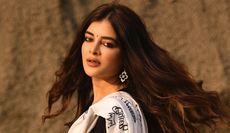 বাংলাদেশি দর্শকদের হতাশ না করার প্রতিশ্রুতি মধুমিতার