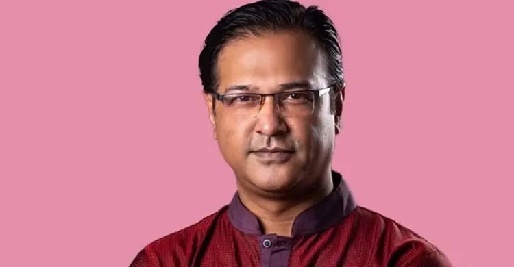 ‘দেশটাকে খোকলা করে লুটেরা গোষ্ঠী লুটেই যাচ্ছে’