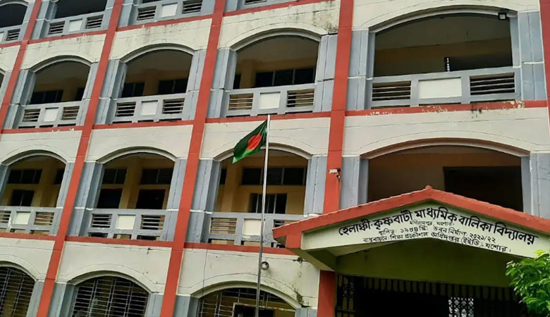তিন কোটি টাকার ভবন, এক পরীক্ষার্থীও ফেল