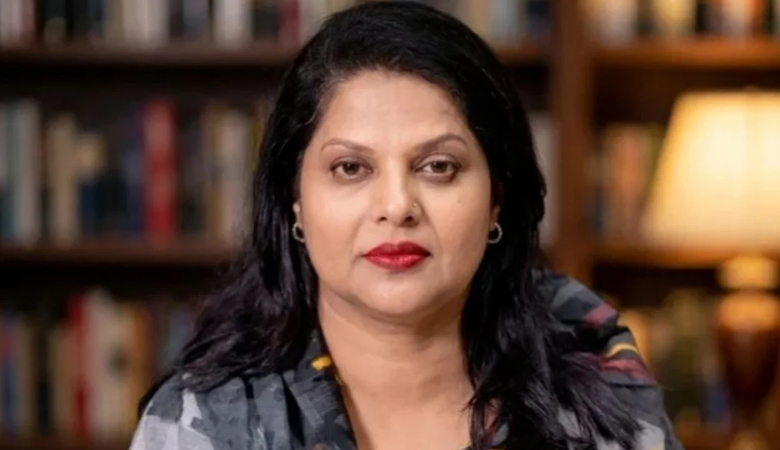 ২৫ মেধাবী শিক্ষার্থীকে সরাসরি চিঠি লিখলেন ডিসি ফরিদা