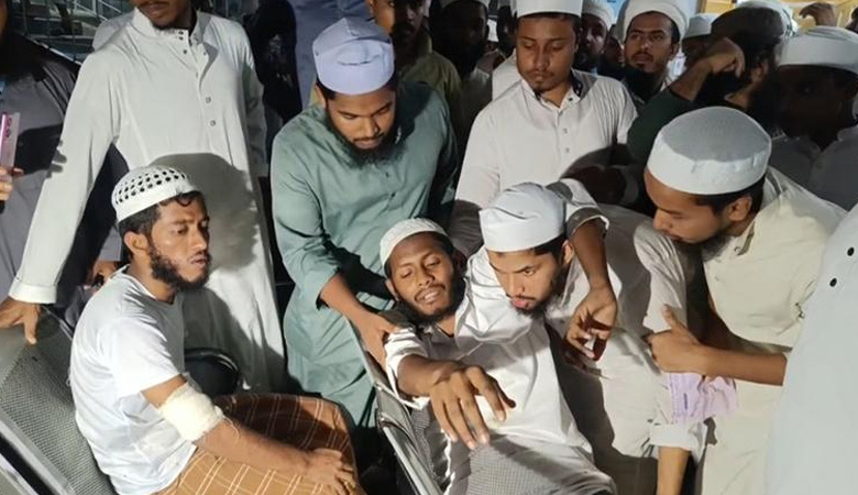 ব্রাহ্মণবাড়িয়ায় উচ্চস্বরে গান বাজানোকে কেন্দ্র করে সংঘর্ষ, আহত ৩০