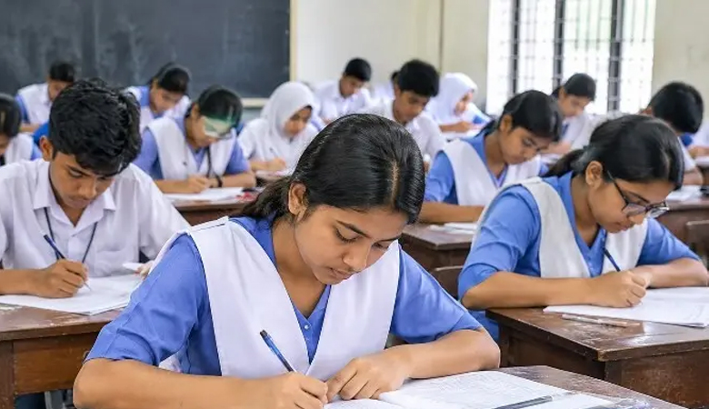 জুনিয়র বৃত্তি পরীক্ষা এগোলো, চূড়ান্ত নতুন সময়সূচি