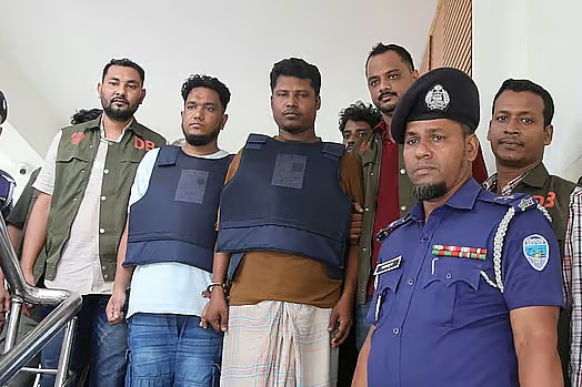 ‘স্যার, কসম করেন’, আত্মসমর্পণের আগে মোবারকের আকুতি