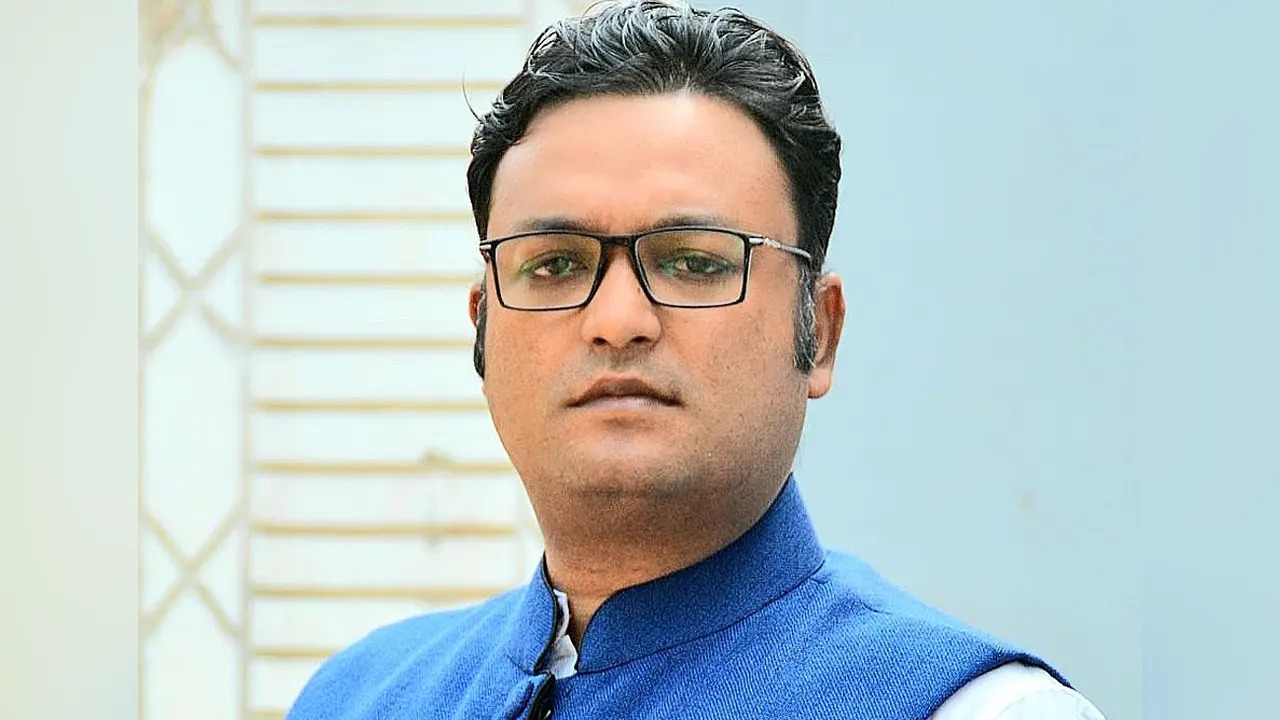 নবাবগঞ্জে সাবেক এমপি শিবলী সাদিকসহ ১১৪ জনের বিরুদ্ধে মামলা