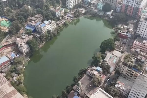 জলাশয় হারিয়ে যাচ্ছে, তো হারিয়ে যেতে দিচ্ছি কেন?