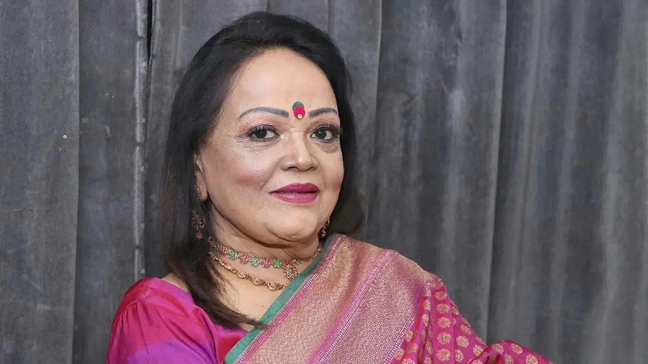 কণ্ঠের জাদুতে সাত দশক, আজও অনন্য সাবিনা ইয়াসমীন