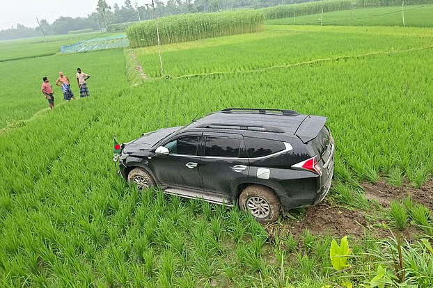 প্রতিমন্ত্রীর গাড়ির ধাক্কায় আহত নারীর মৃত্যু