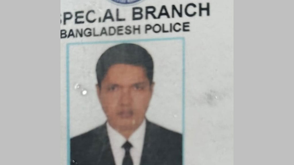 আমিনবাজারে পুলিশের এসবি সদস্যকে পিটিয়ে হত্যা