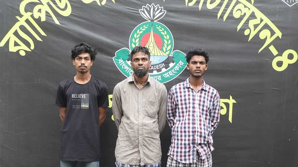 দারুস সালামে গৃহবধূকে গুলি করেন স্বামী, আমিনবাজারে এসআই হত্যাকাণ্ডের প্রধান আসামি গ্রেফতার