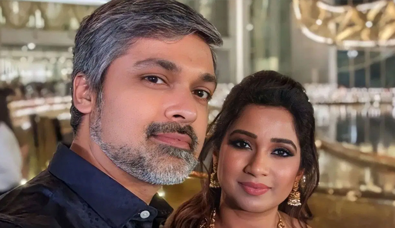 ‘পুরো সংসার সামলায় সে’, স্বামীর প্রশংসায় শ্রেয়া ঘোষাল