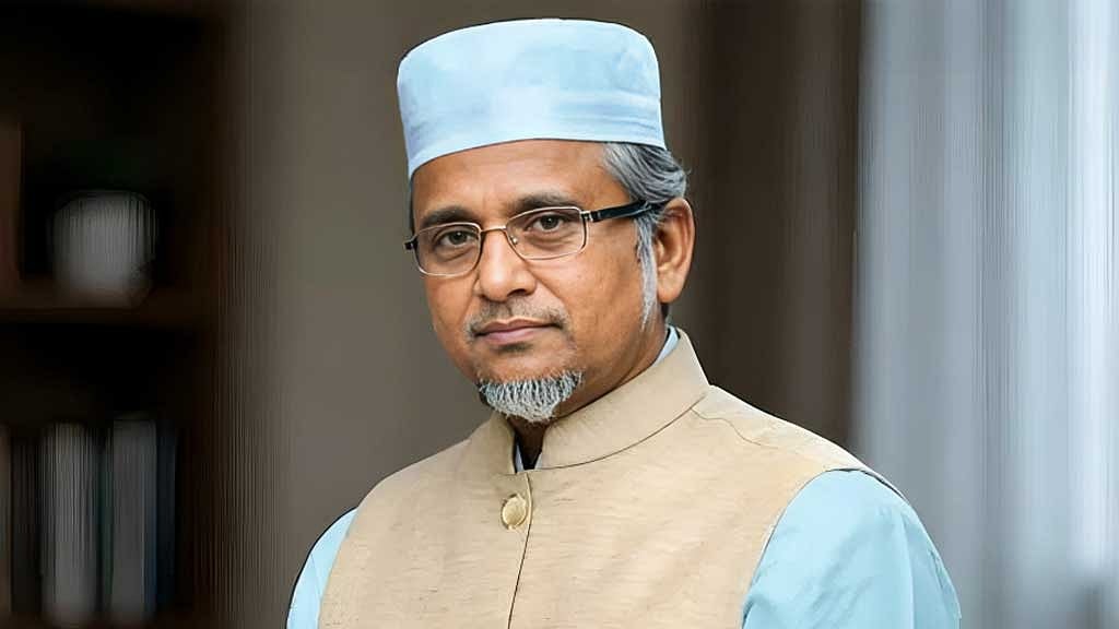 গাজী নজরুলকে কমিটিতে রাখা নিয়ে বিতর্ক
