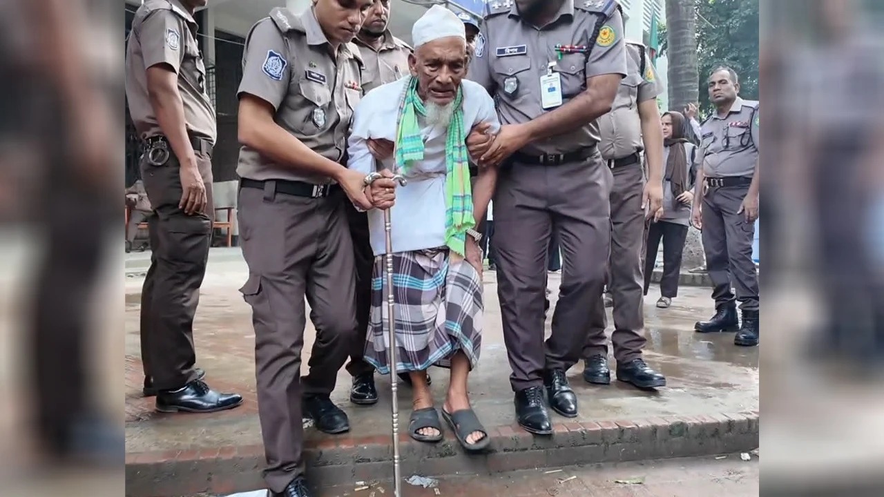 ১০৪ বছর বয়সে কারাগারে বৃদ্ধ