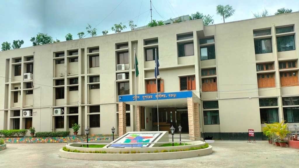 জালিয়াতি করে কোটি টাকা আত্মসাতের অভিযোগ