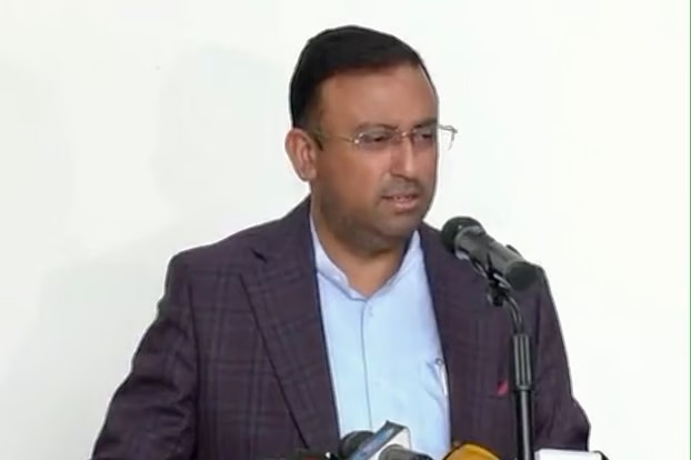 সম্পর্ক নতুনভাবে শুরু করতে চাই, তাই প্রধানমন্ত্রীর ভারত সফর হওয়া উচিত