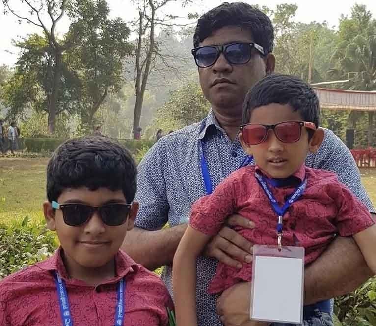 চট্টগ্রামে ব্যাংক কর্মকর্তার ঝুলন্ত মরদেহ, চিরকুটে চাপের কথা