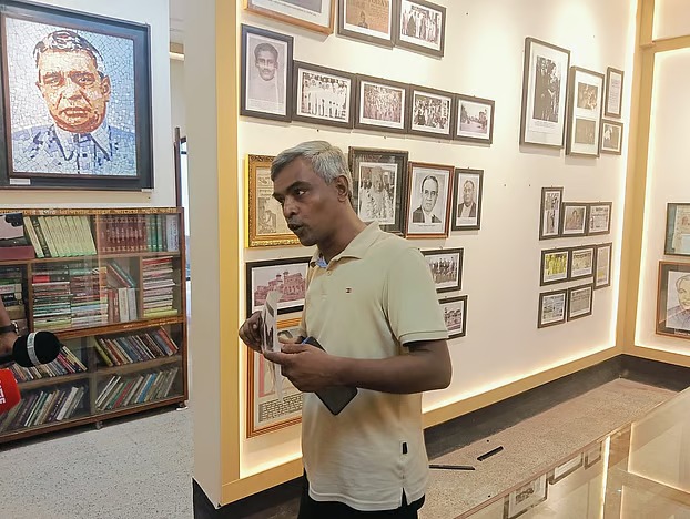 ডাকসু সংগ্রহশালায় জিন্নাহ: ইতিহাস মুছে নতুন ইতিহাস লেখার চেষ্টা কেন