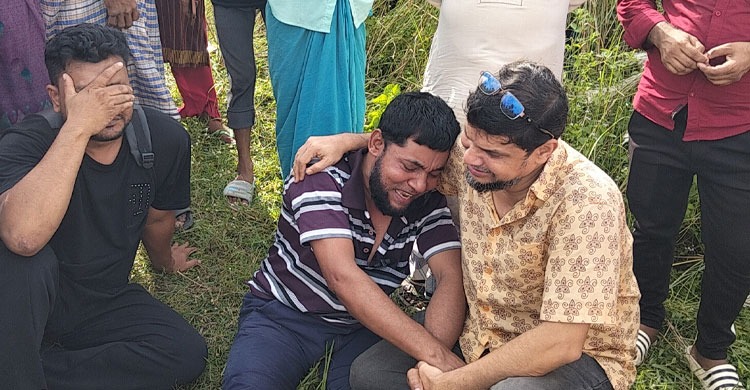 মেঘনায় ঘুরতে গিয়ে তিন স্কুলশিক্ষার্থীর মৃত্যু