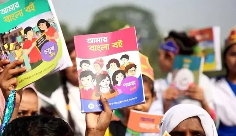৩০ নভেম্বরের মধ্যেই সব বই যাবে উপজেলা পর্যায়ে