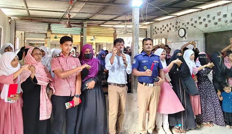 অপরাধ না করতে শিক্ষার্থীদের প্রতিজ্ঞা ‘কথা দিলাম মা’